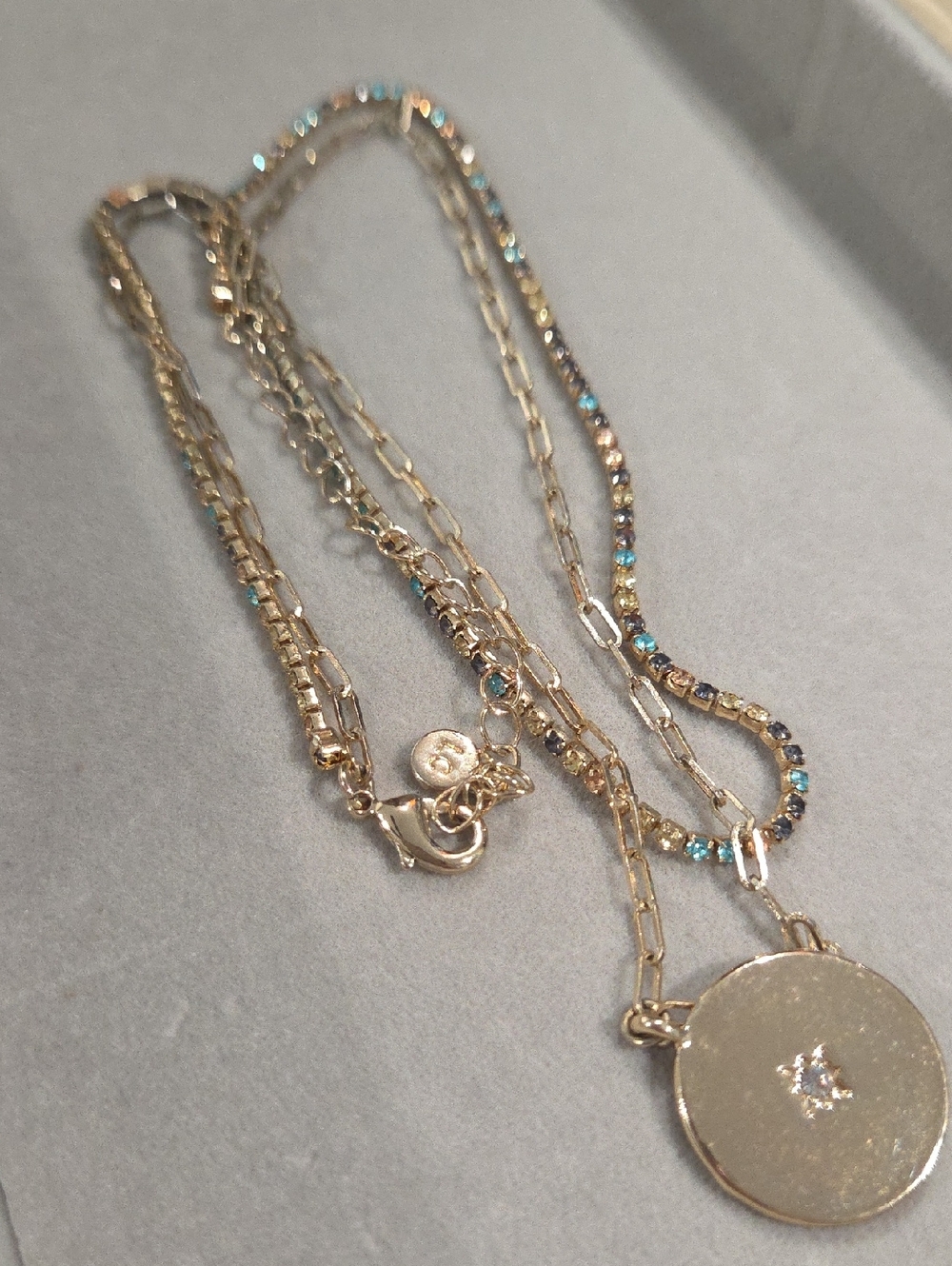 Elegant Gold Tone and Multi Colored Stones Pendant Necklace